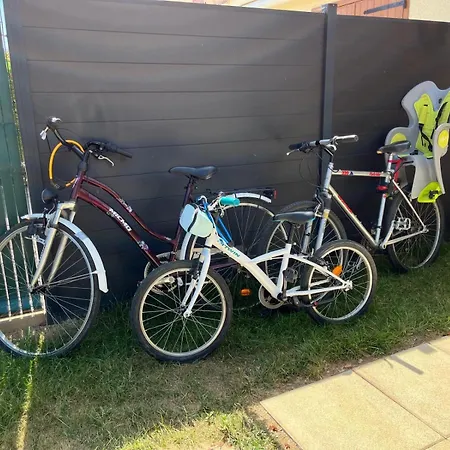 Charmante Maison Proche Avec Piscine Collective * ブレム・シュル・メール