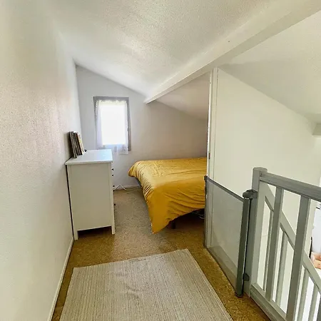 Charmante Maison Proche Avec Piscine Collective