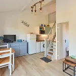 Charmante Maison Proche Avec Piscine Collective