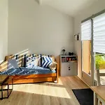 Charmante Maison Proche Avec Piscine Collective