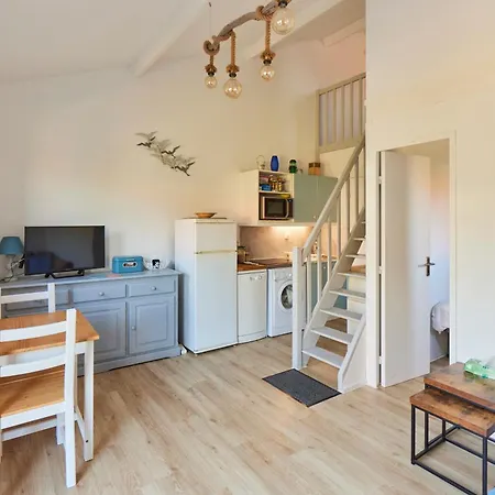 Charmante Maison Au Bord De L'ocean A Sur
