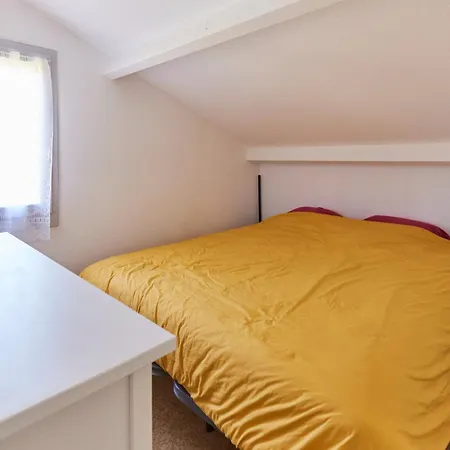 Charmante Maison Proche Avec Piscine Collective *