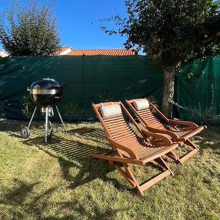 Charmante Maison Proche Avec Piscine Collective *