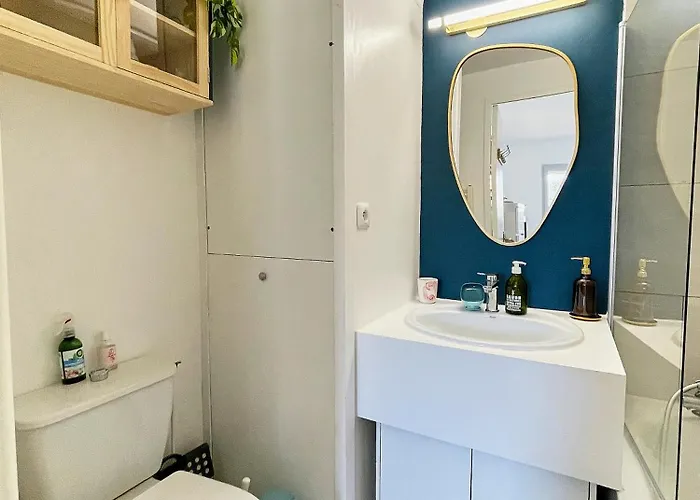 Charmante Maison Proche Avec Piscine Collective Hébergement de vacances